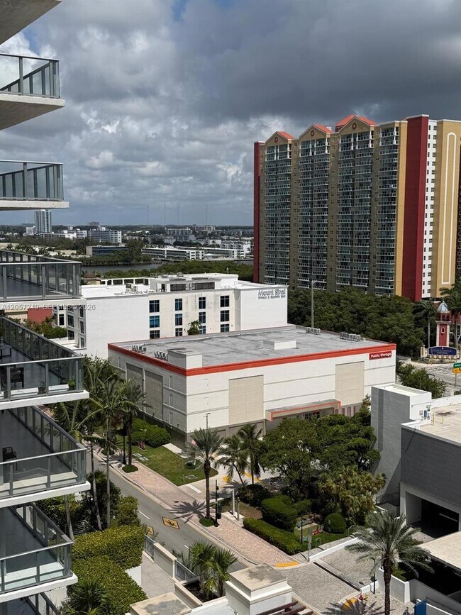 Building Photo - 250 Sunny Isles Blvd