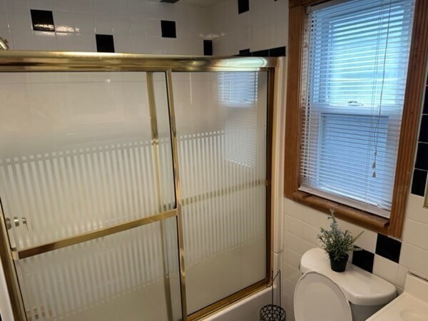 Building Photo - 293 Bowdoin St