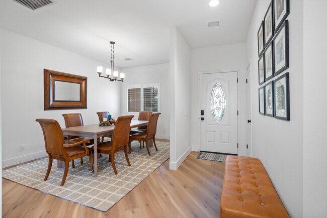 Building Photo - 80566 Indian Springs Dr