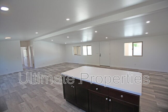 Building Photo - 38405 N 27th Ave