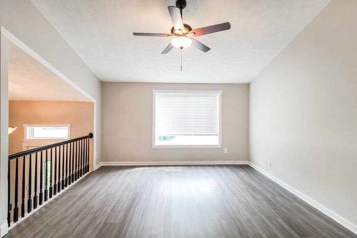 Building Photo - 6158 Raintree Bend
