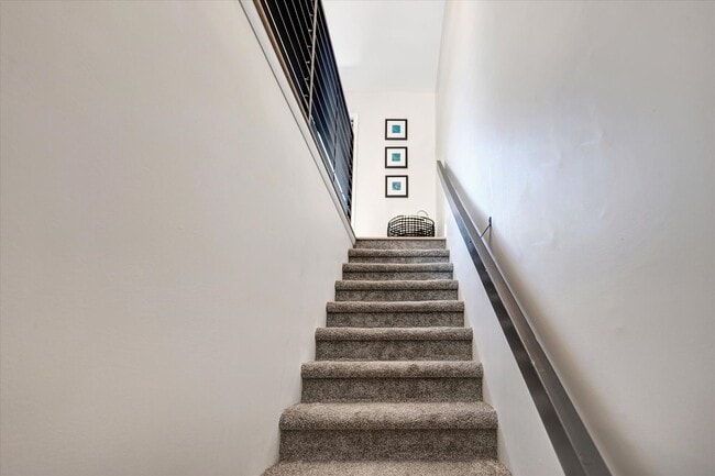 Building Photo - Luxury Ranch House on Champaign Country Club