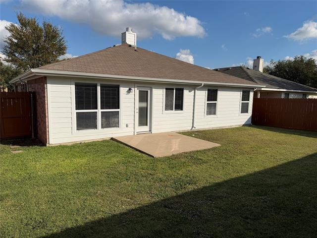 Building Photo - 220 Bonsai Dr