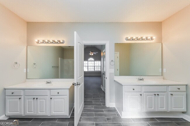 Building Photo - 110 Arborwood Way