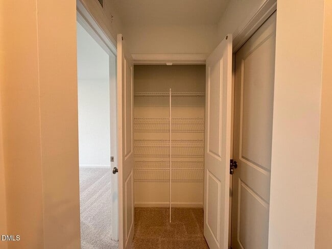 Building Photo - 229 Lily Patch Ln