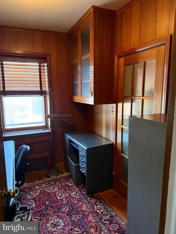 Primary Photo - 152 W Main St