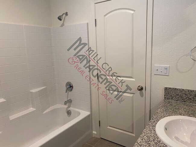 Building Photo - Beautiful home in Cameron Court community