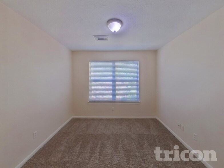 Building Photo - 2906 Crescent Bend Rd