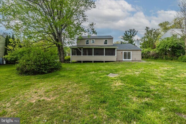 Building Photo - 3204 Norma Dr