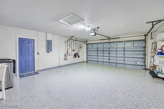 Building Photo - 4332 Beechwood Lake Dr
