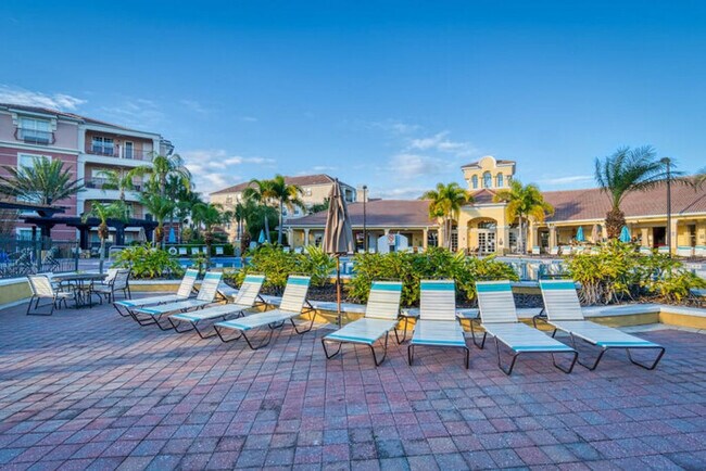 Building Photo - TH130 - Townhome near all major attractions