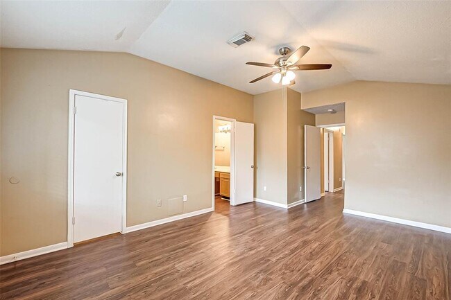 Building Photo - 28811 Stapleford St