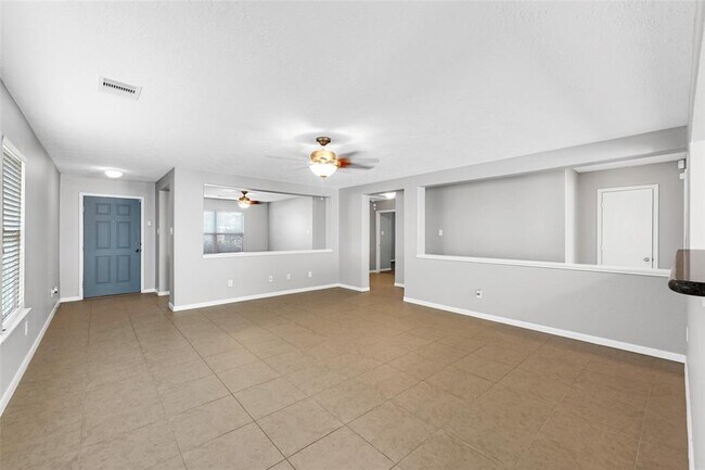 Building Photo - 29507 Legends Branch Ln