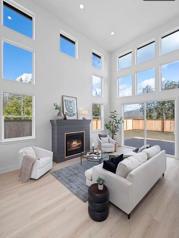 Building Photo - 218 N 54th Pl