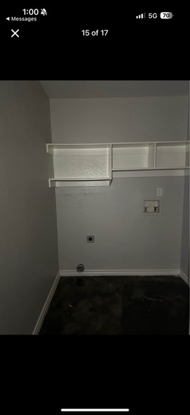 Building Photo - 725 E Locust St