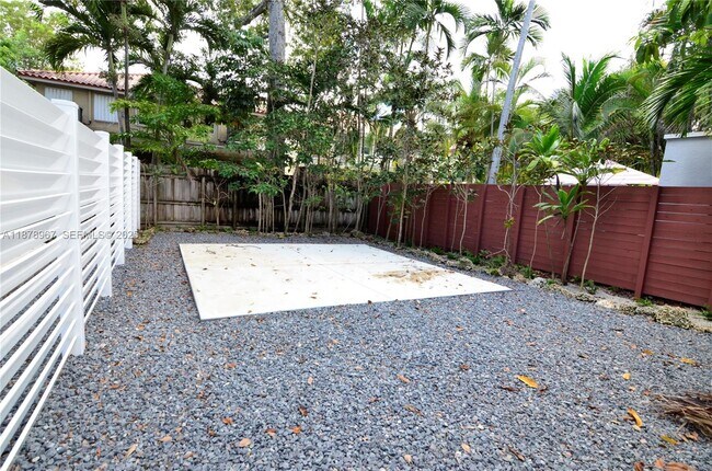 Building Photo - 3050 Virginia St