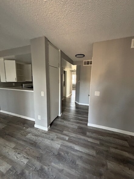 Building Photo - Corona Gardens