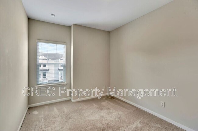 Building Photo - 306 Pathfinder Way