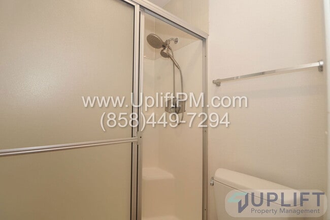 Building Photo - 1908 Via Las Palmas