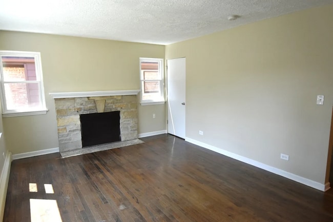 Building Photo - 3045 Emerson St