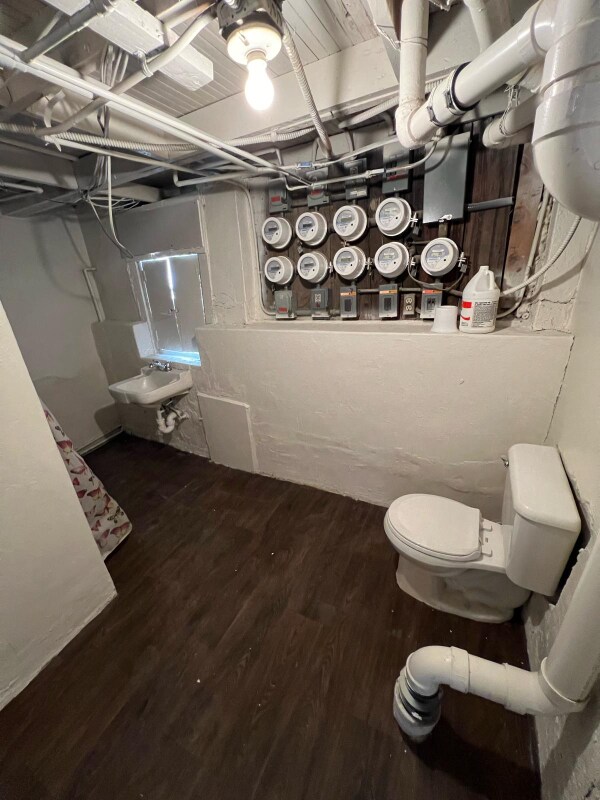 Building Photo - 1100 Myrtle Ave