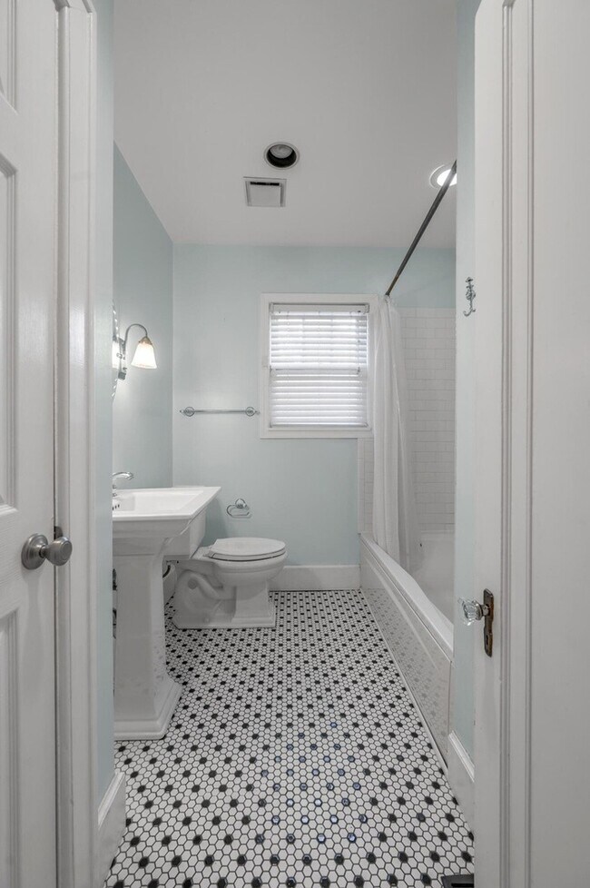 Building Photo - Charming 4Bedroom Stone Home with Detached Guest Apartment & Garage in Chevy Chase