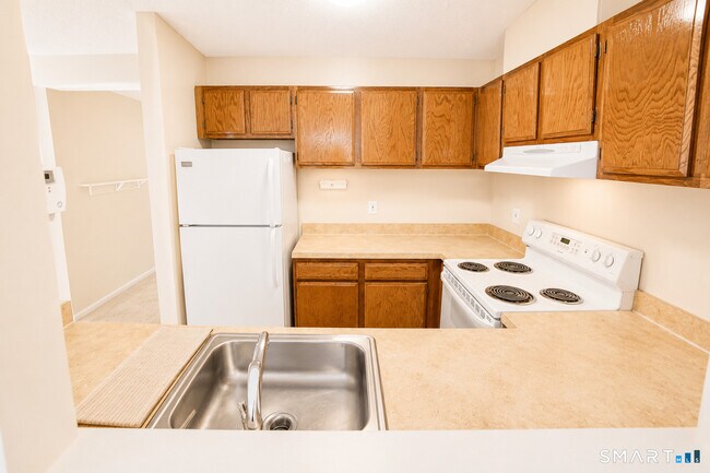 Building Photo - 175 Mill Pond Rd