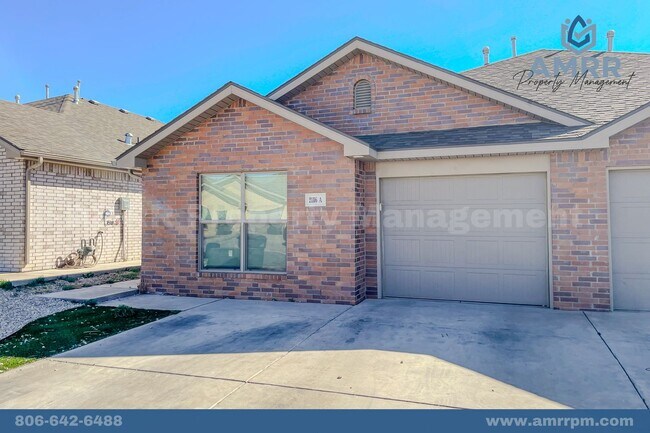 Primary Photo - 2116 N Avenue K