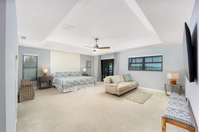 Building Photo - 3501 SE Kubin Ave