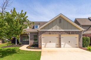 Building Photo - 130 Walking Trail Way