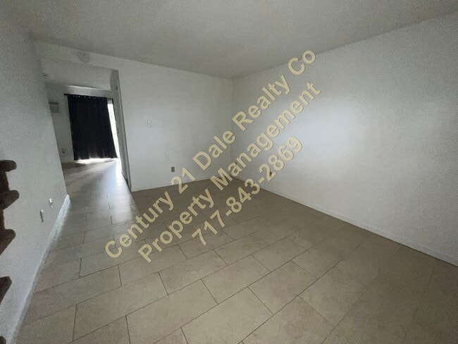 Building Photo - 2BR, 1.5 Bath home in Dallastown School Di...