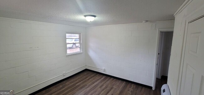 Building Photo - 122 Molette St