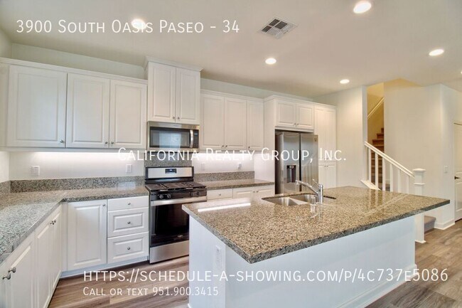 Building Photo - 3900 S Oasis Paseo