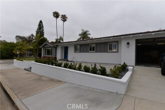 Building Photo - 2345 S Ola Vista