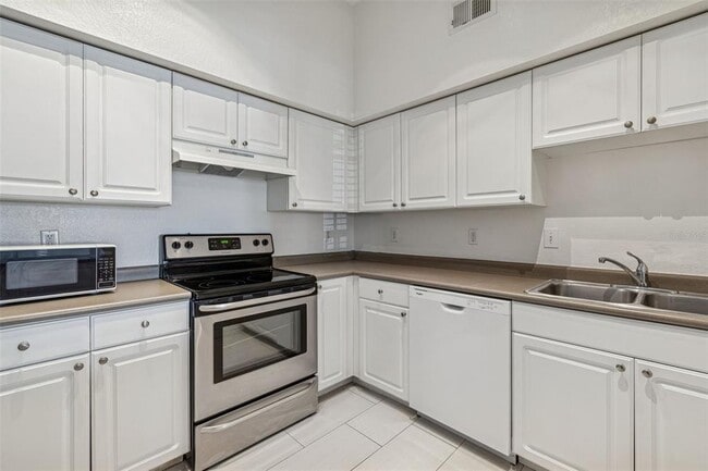 Building Photo - 501 S Moody Ave