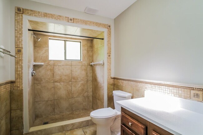 Building Photo - 5430 Otters Run Ln