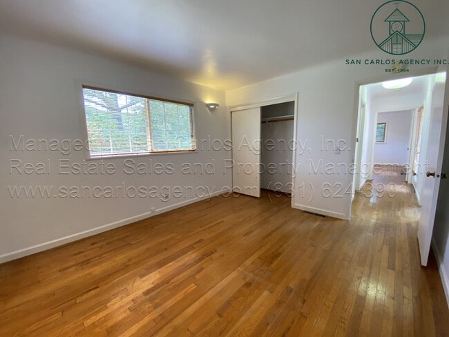 Building Photo - Spacious Three Bedroom Home in Carmel Hill...