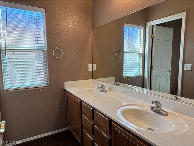 Building Photo - 9012 Vintage Wine Ave