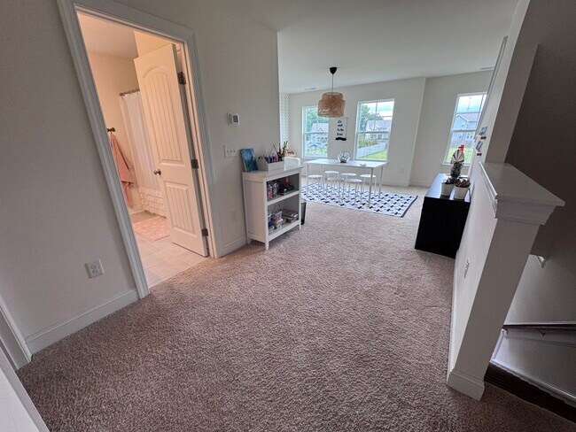 Building Photo - 1425 White Spruce Dr