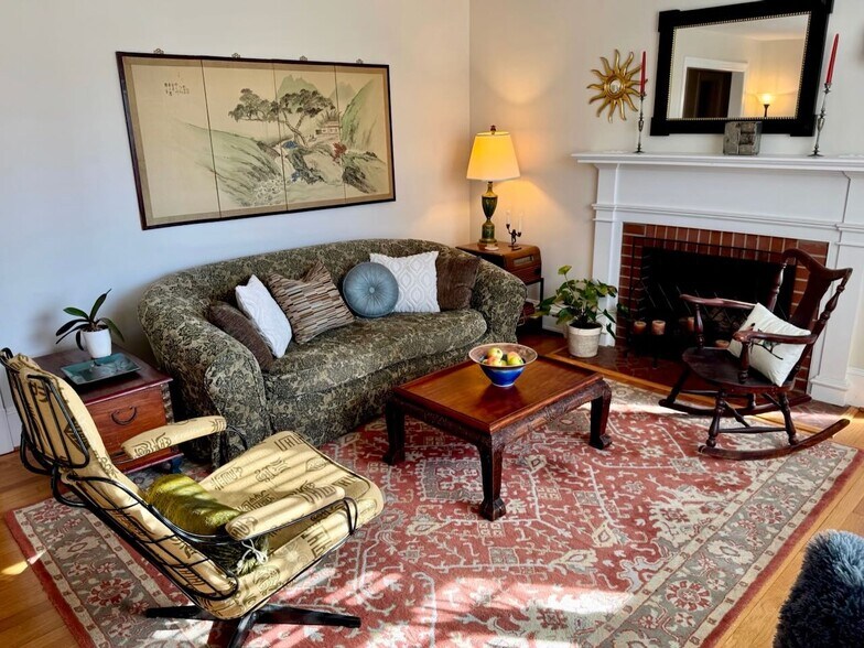 Living Room - 2308 Buckingham Ave