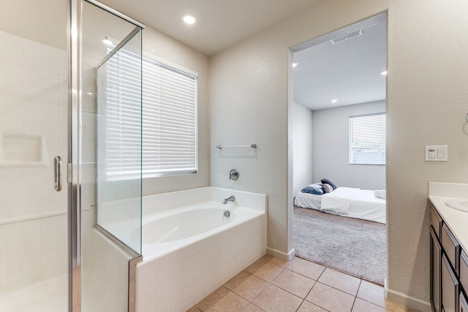 Building Photo - 1442 Copperfield Ave