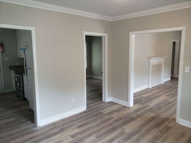 Building Photo - Wonderful Westridge