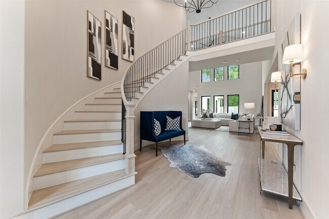 Building Photo - 2118 Bennet Ct