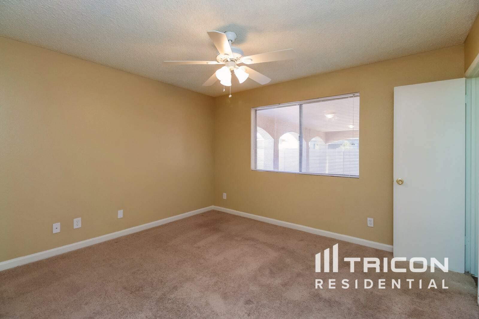 Building Photo - 8948 W Heatherbrae Dr