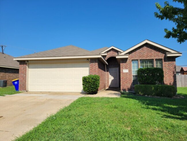 Primary Photo - 3 BEDROOM IN SEAGOVILLE***