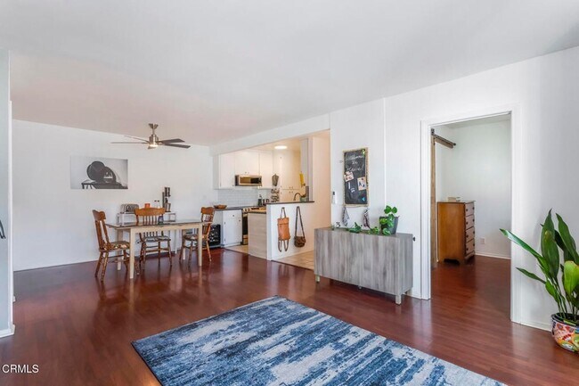 Building Photo - 355 S Los Robles Ave