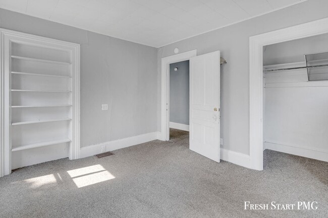 Building Photo - Charming 3-Bedroom Home in the Heart of Ka...