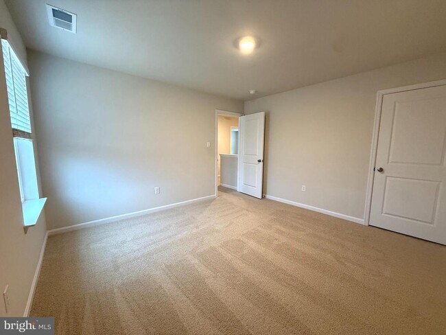 Building Photo - 328 Anconas Blvd