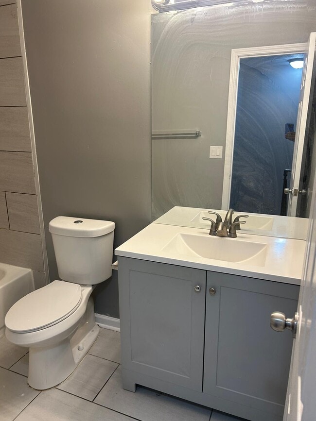 Building Photo - 2713 Evans Mill Dr