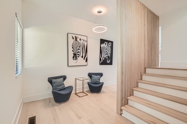 Building Photo - 5285 Mt Vernon Pkwy NW